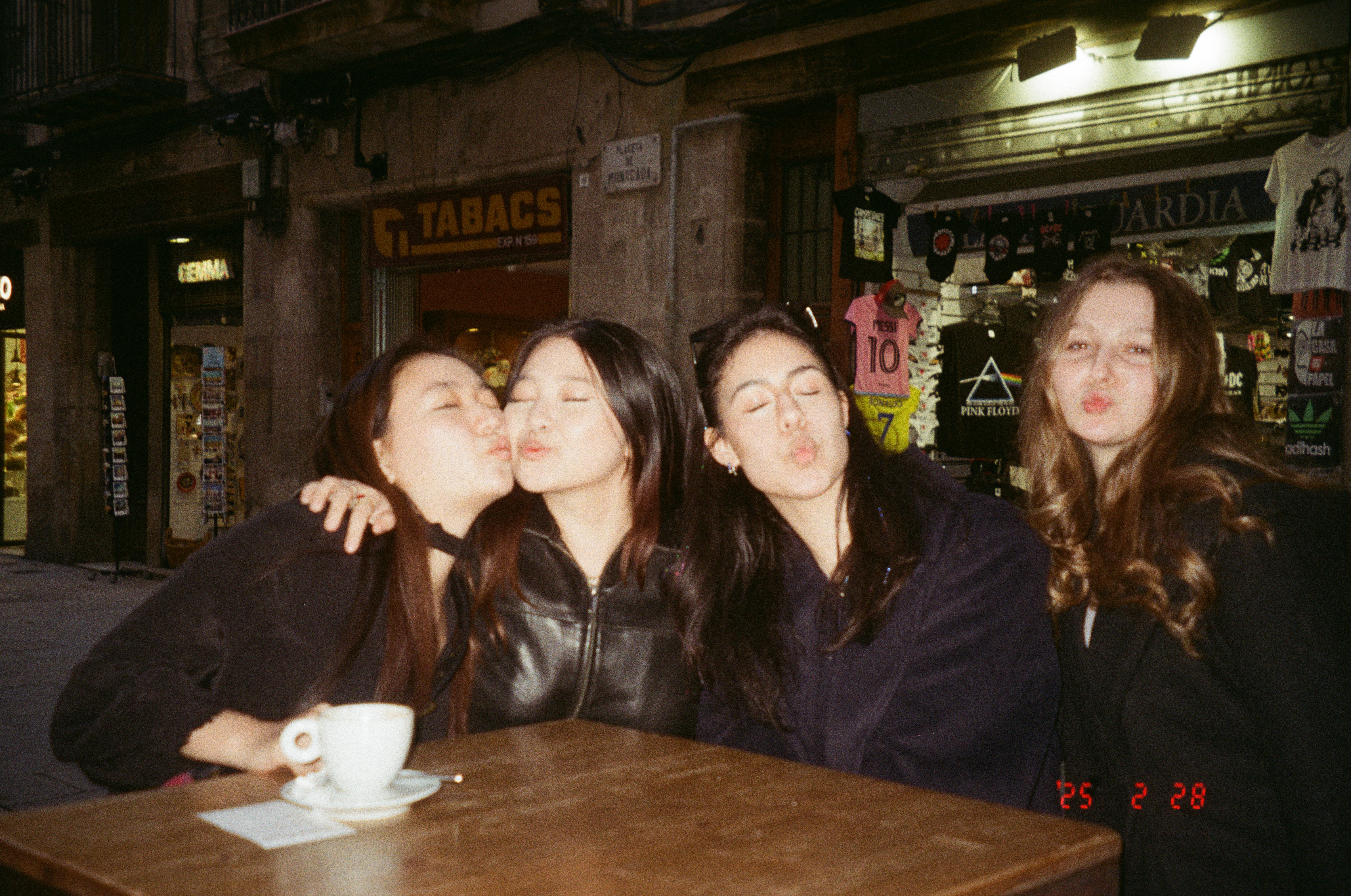 girls in barcelona